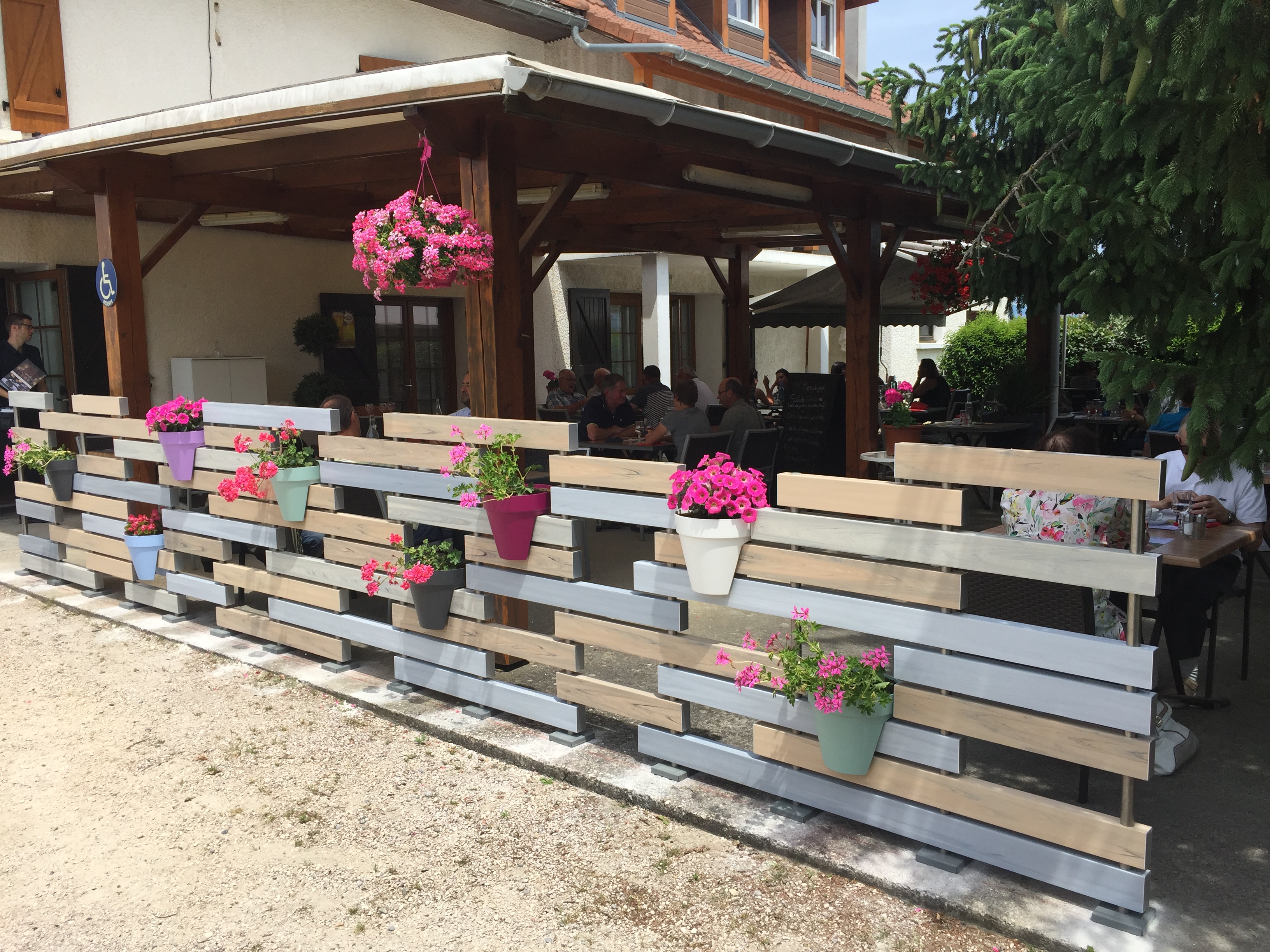Barrière pvc de jardin en kit : Clôture ajourée Chloris