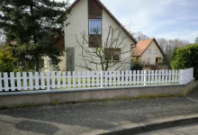 Clôture ajourée en PVC blanc - Adonis