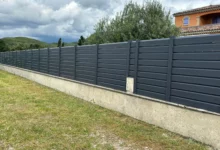 Clôture brise vue PVC plaxé gris anthracite - Magma