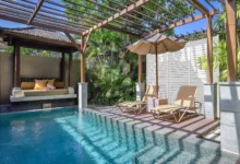 cloture-pvc-ajouree-blanc-poteau-pvc-blanc-installation-yumi