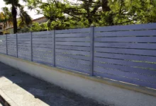 cloture-pvc-ajouree-gris-achille-1