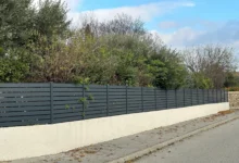 cloture-pvc-ajouree-gris-anthracite-espacement-10-fusion