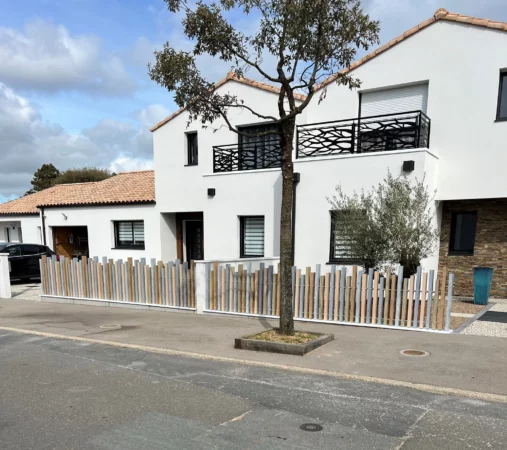 Clôture design Abysse en pvc couleur patchwork