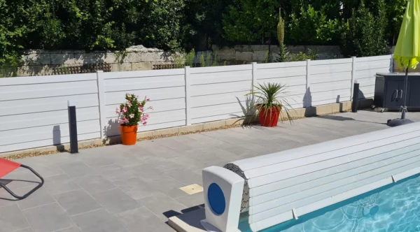 Clôture brise vue extérieur PVC Blanc - Alterna