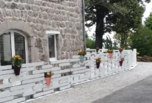 cloture-pvc-brise-vue-blanc-maison-en-pierre-chloris-personnalisee