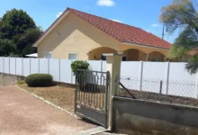 cloture-pvc-brise-vue-blanc-pose-sur-muret-initiale