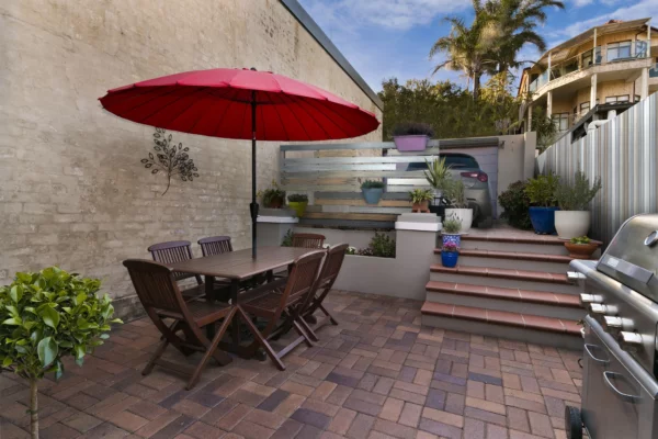 cloture-pvc-brise-vue-multicolore-patio-chloris-personnalisee