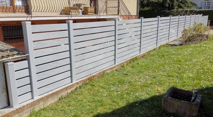 Clôture modèle Achille espacement 2 cm ton gris cérusé