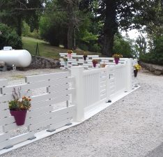 portail-calisson-blanc-cadre-blanc-ajoure