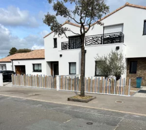 Clôture design Abysse en pvc couleur patchwork