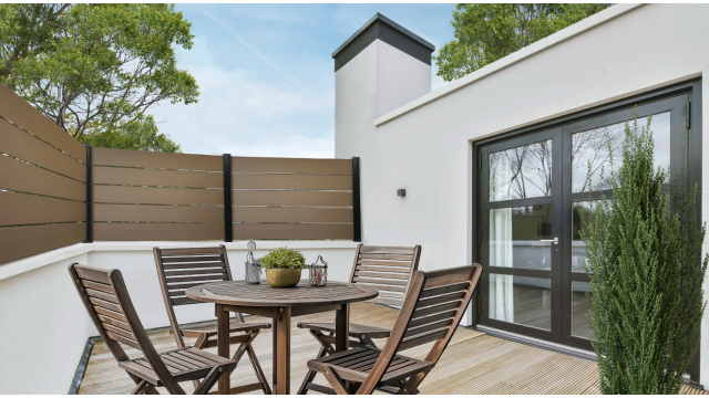 clôture en composite marron