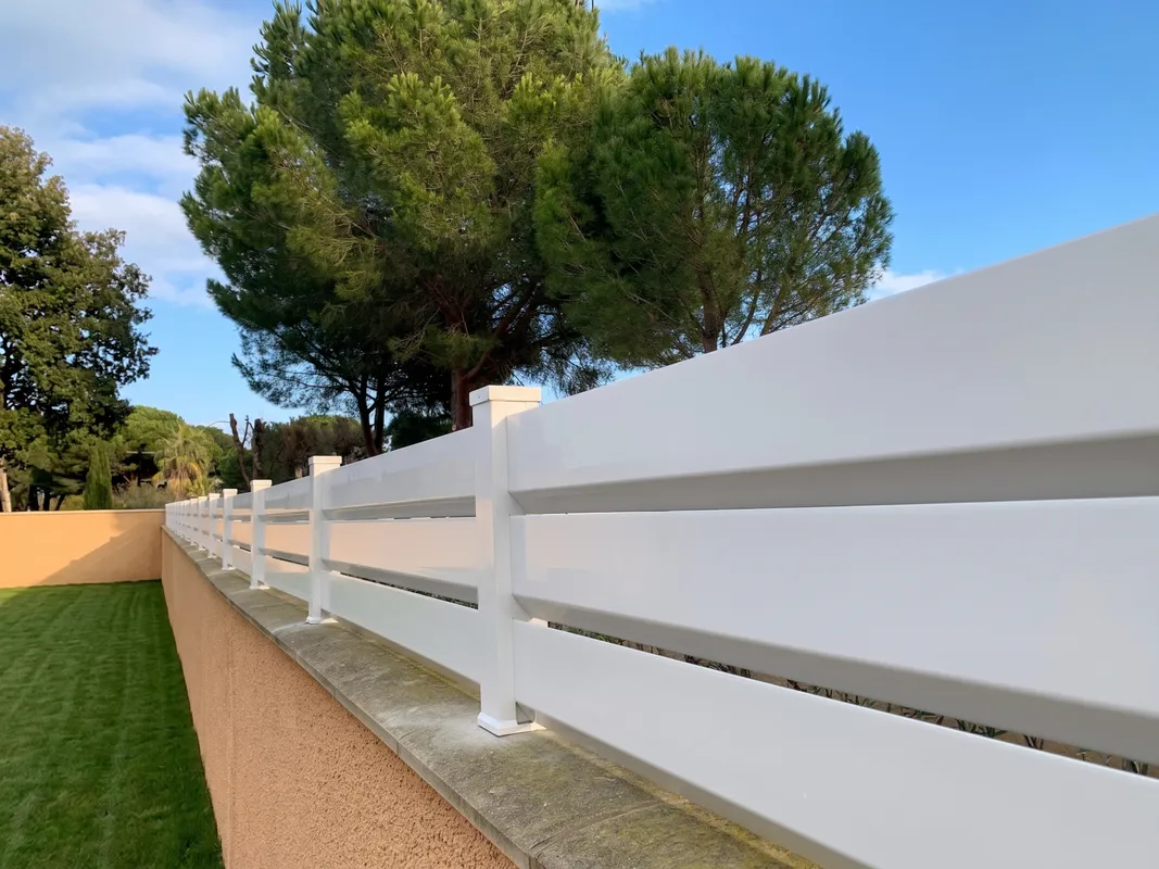 Clôture PVC persienne Cerbère